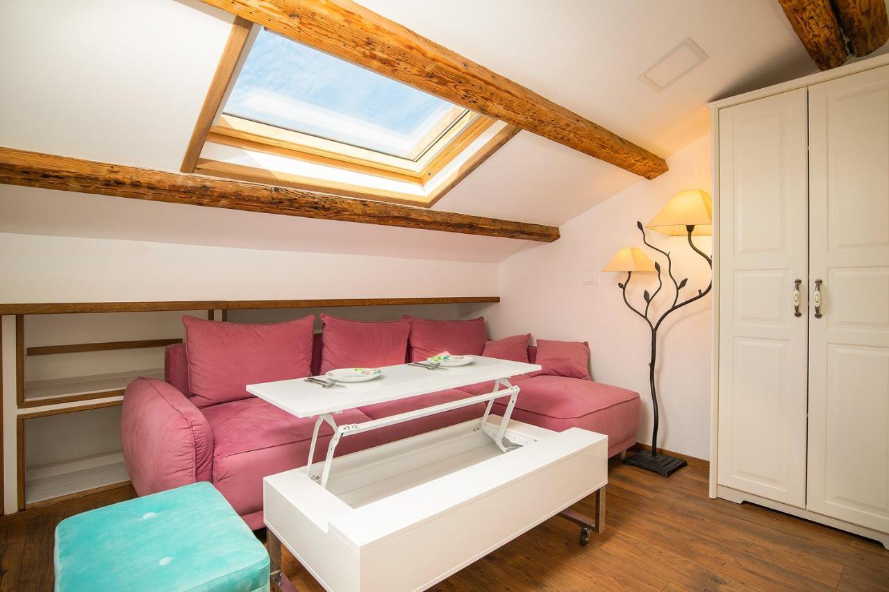 Ferienwohnung Domus Maximus Pula Exterior foto